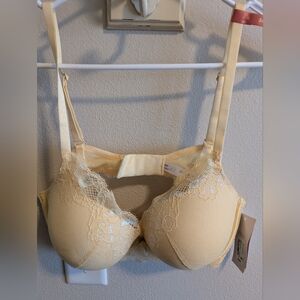 Ambrielle Women's Bra 38 D NEW with Tags Yellow Lace Girly Coquette Feminine